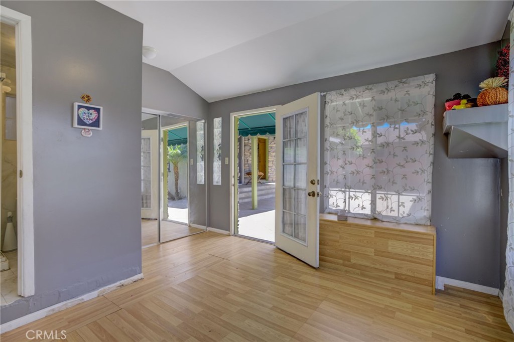 414 E Live Oak Street