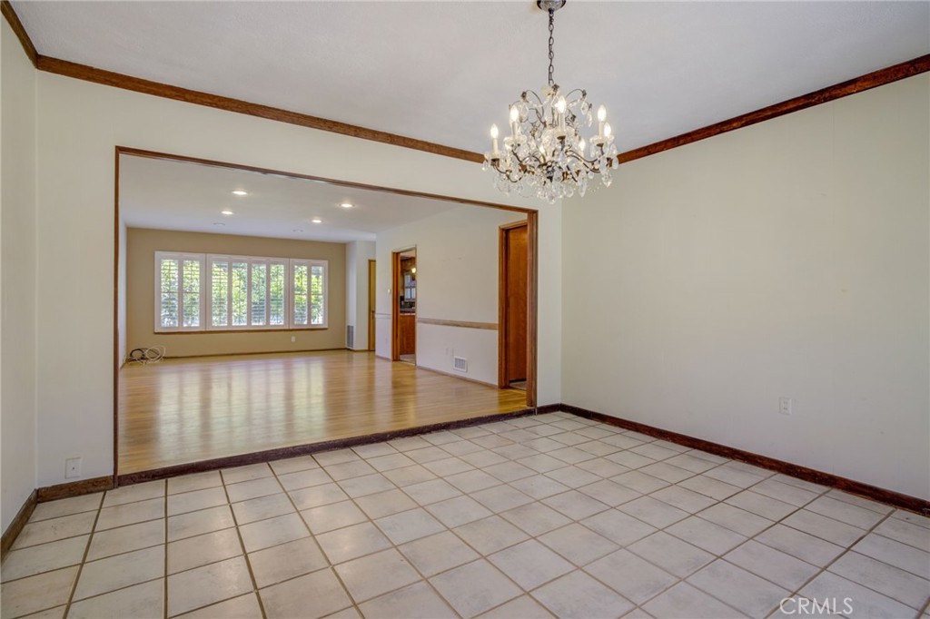 414 E Live Oak Street