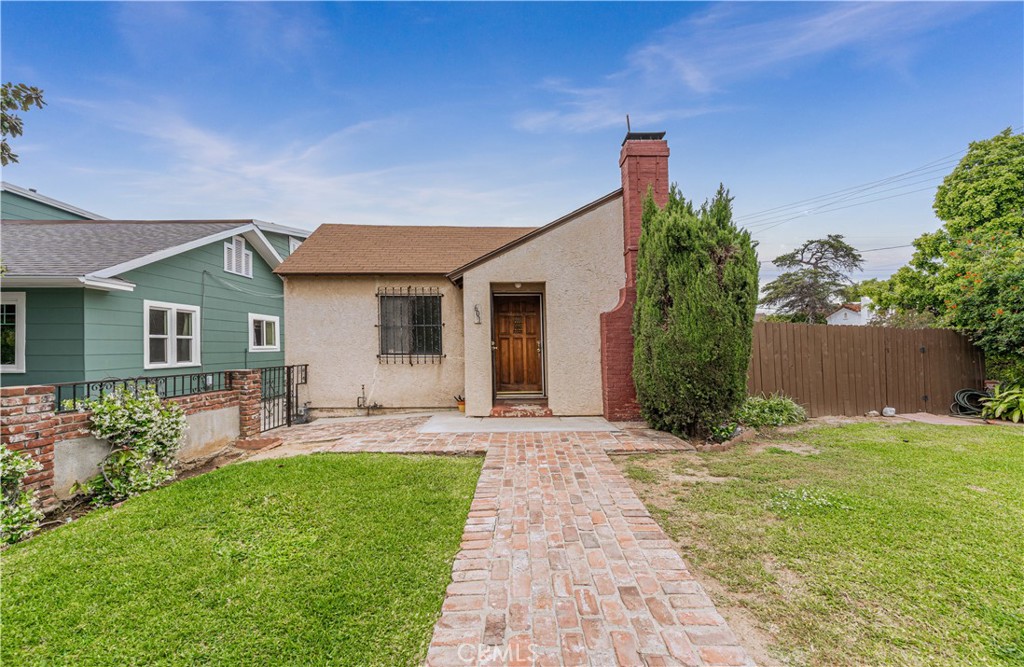 601 Orange Grove Avenue