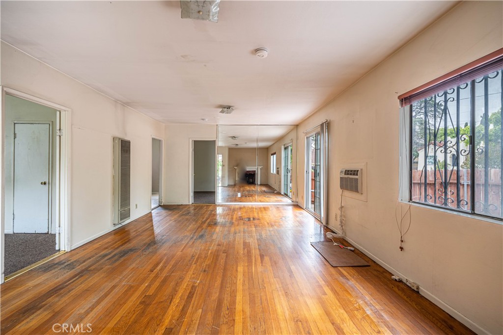 601 Orange Grove Avenue