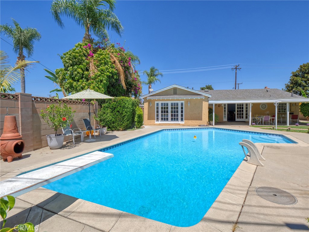 1922 E Puente Avenue