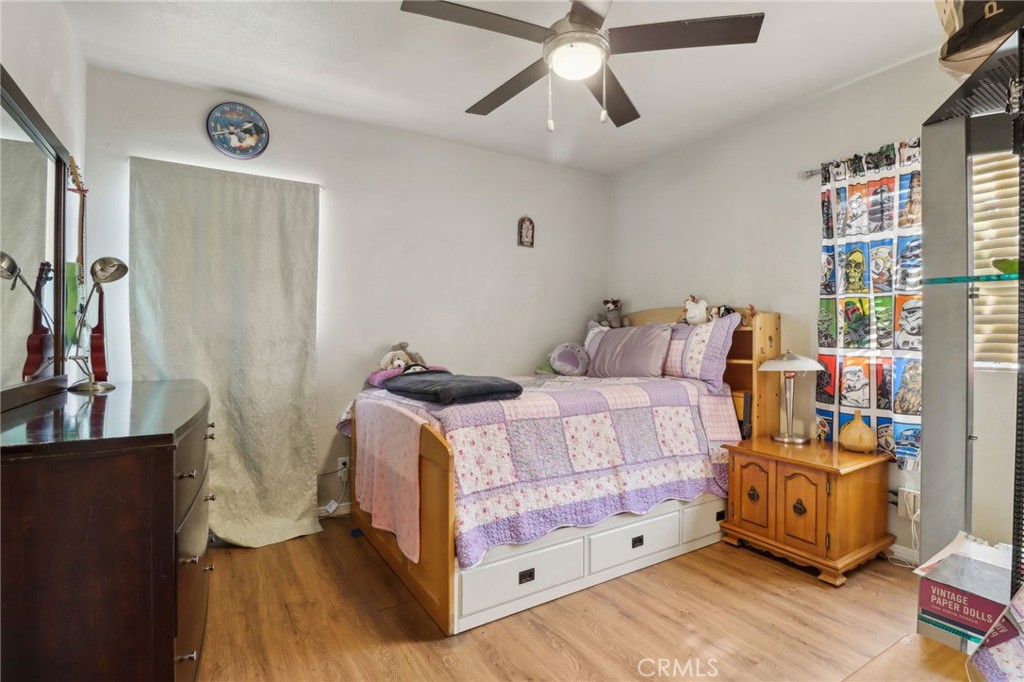 1735 W Roseway Street