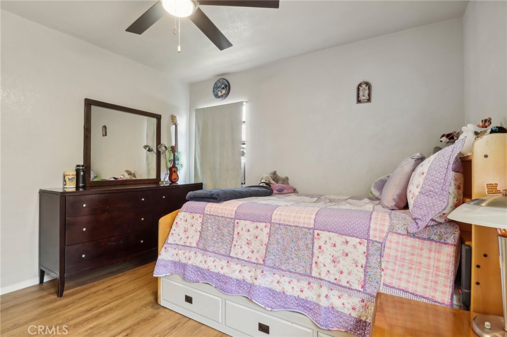 1735 W Roseway Street