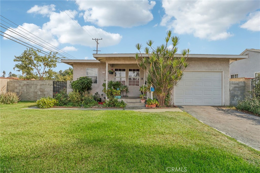 1735 W Roseway Street