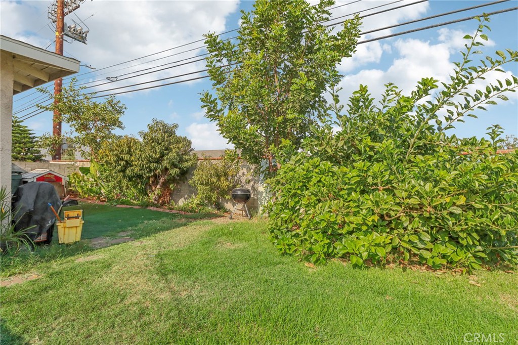 1735 W Roseway Street