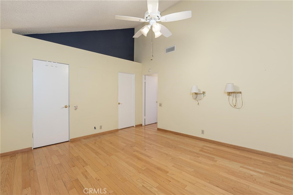 435 Fairview Avenue 9