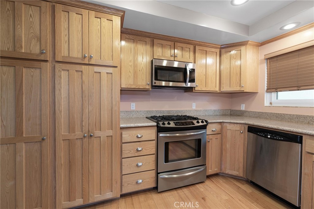 435 Fairview Avenue 9