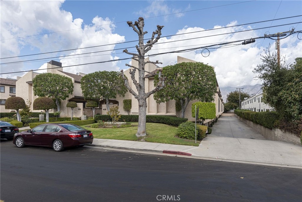 435 Fairview Avenue 9