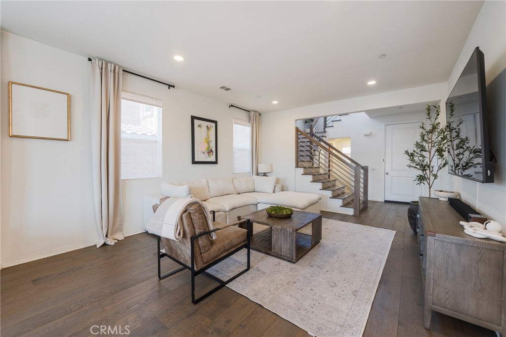207 Cascade