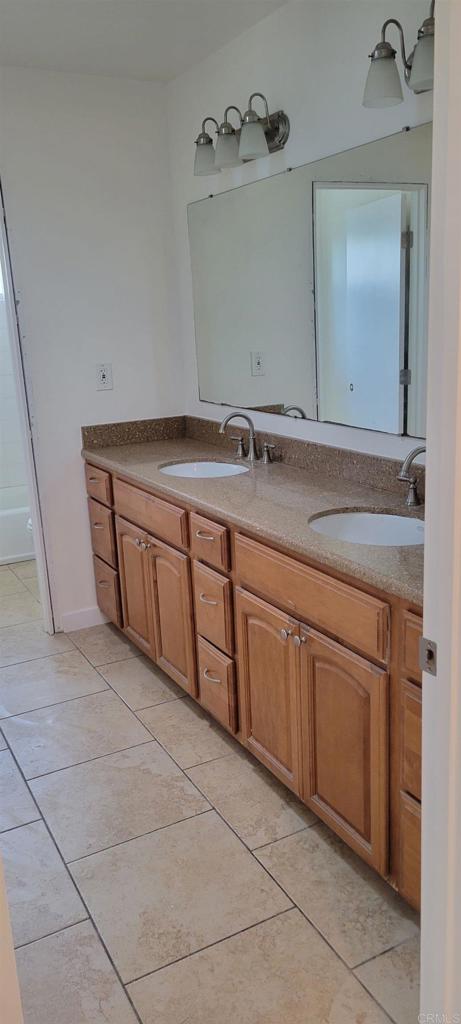 5575 Red River Drive