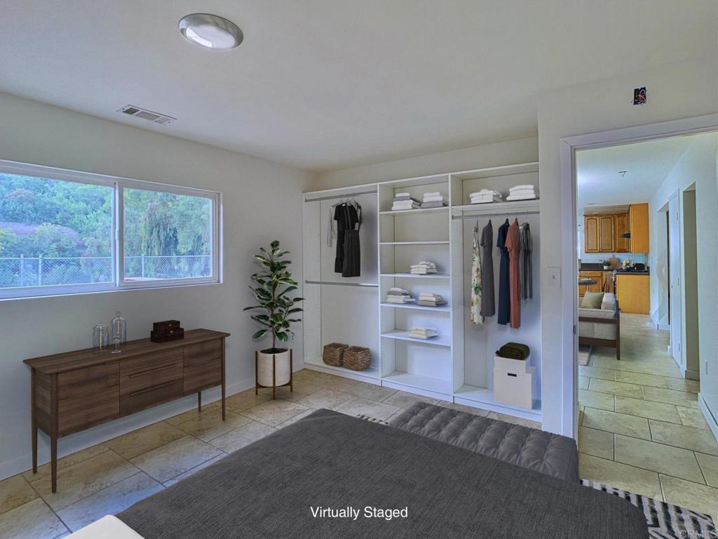 5575 Red River Drive