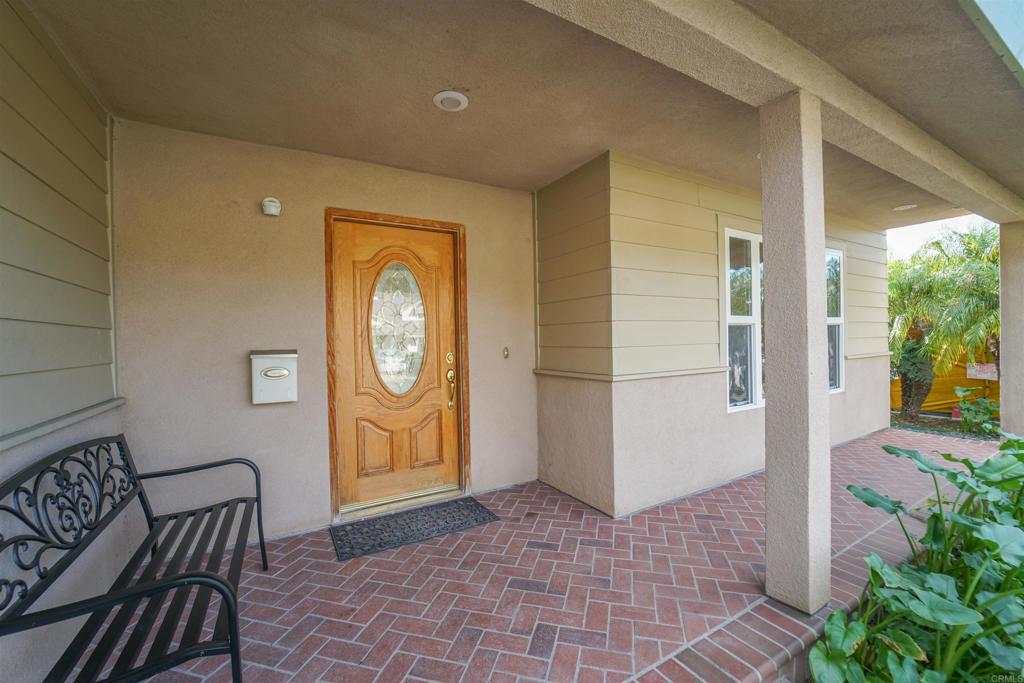 5575 Red River Drive