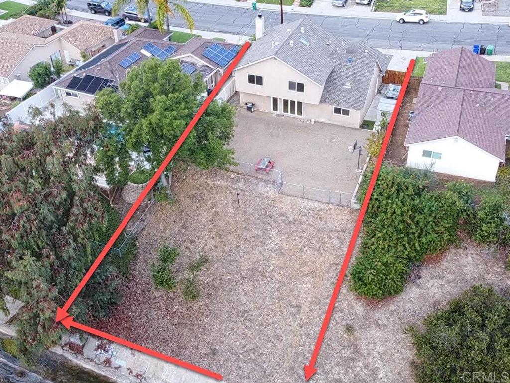 5575 Red River Drive