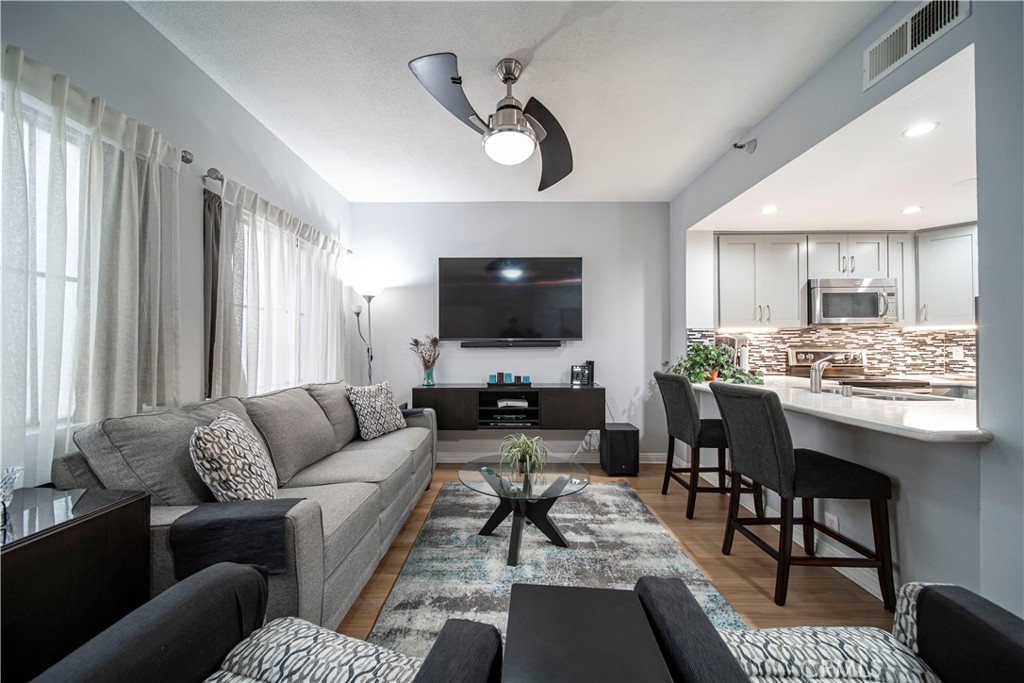 730 W 4th Street 203