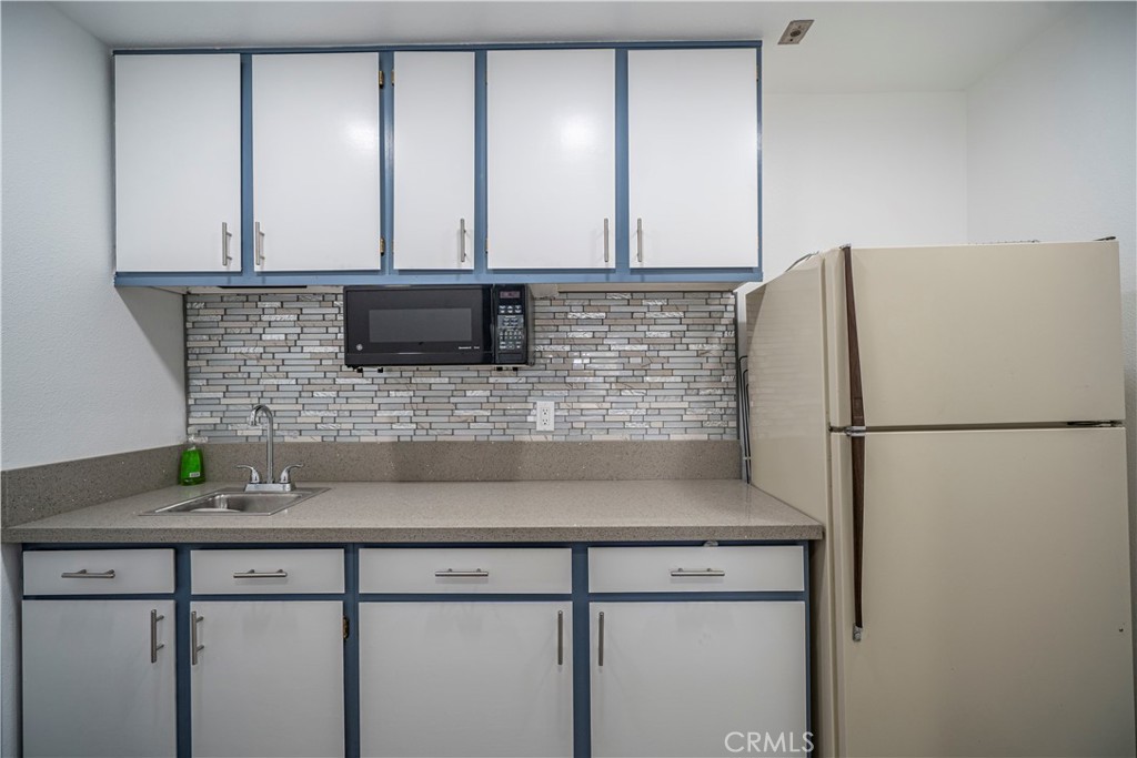 730 W 4th Street 203