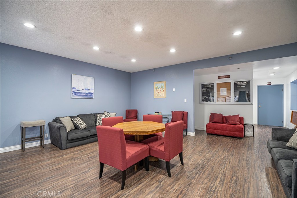 730 W 4th Street 203