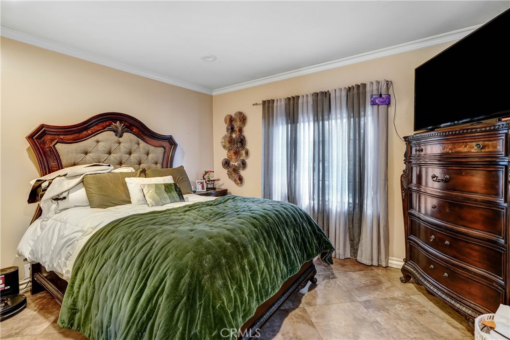 14875 Washington Drive