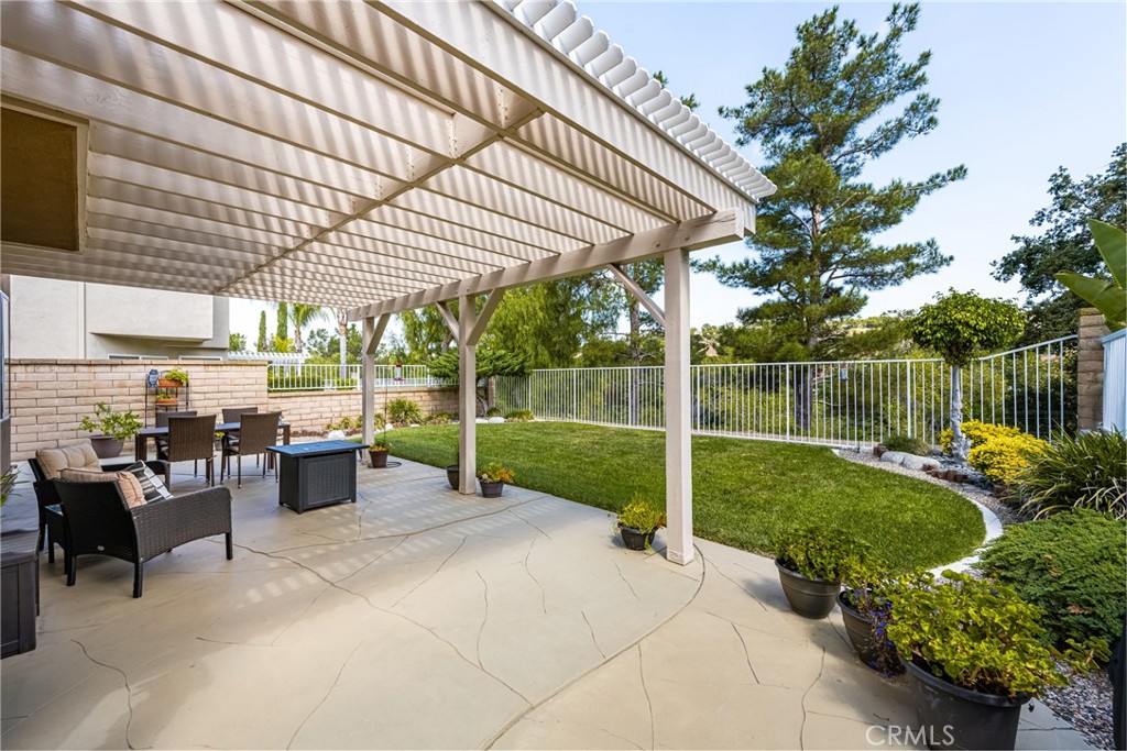856 S Wildflower Lane