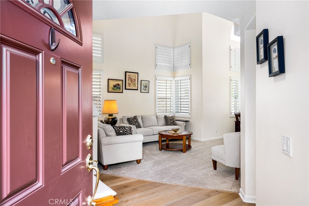 856 S Wildflower Lane