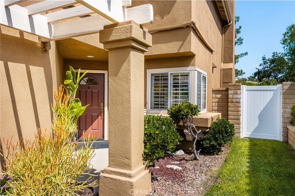 856 S Wildflower Lane
