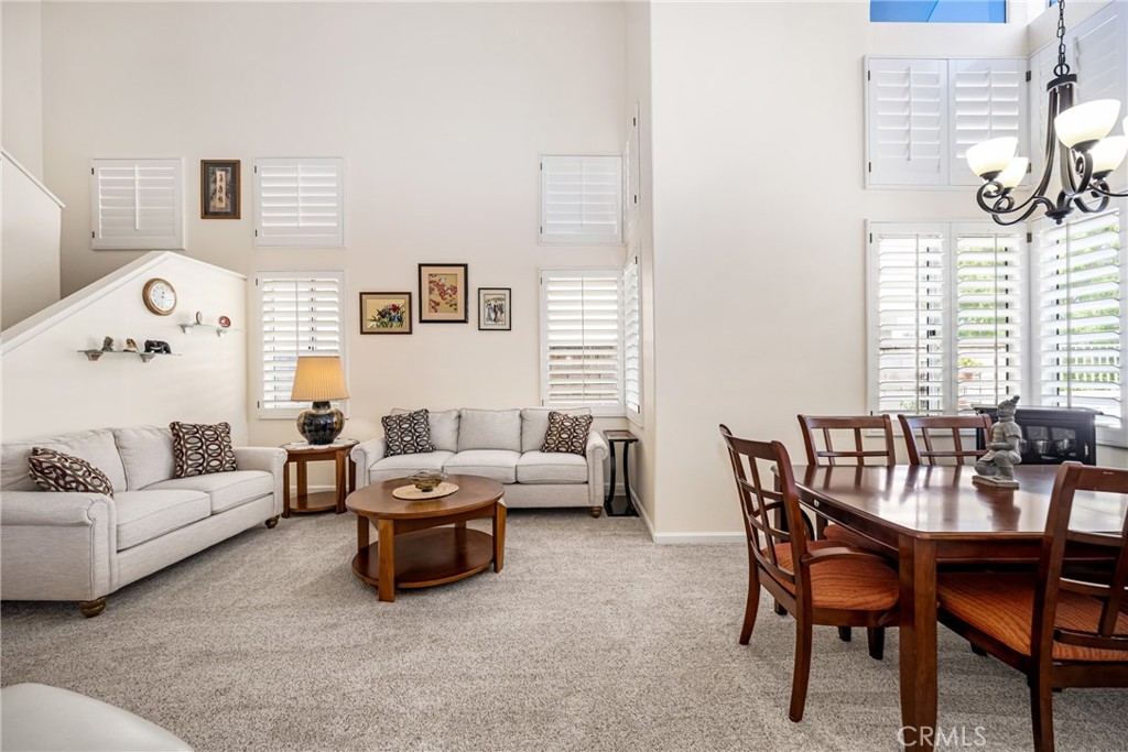 856 S Wildflower Lane