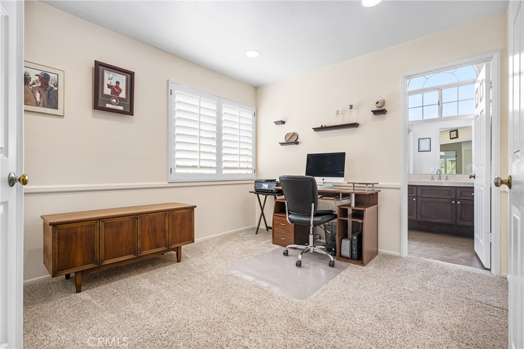 856 S Wildflower Lane