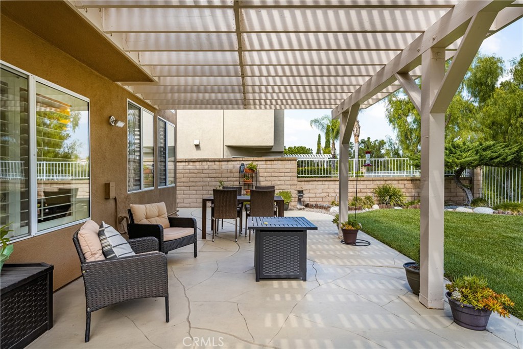 856 S Wildflower Lane
