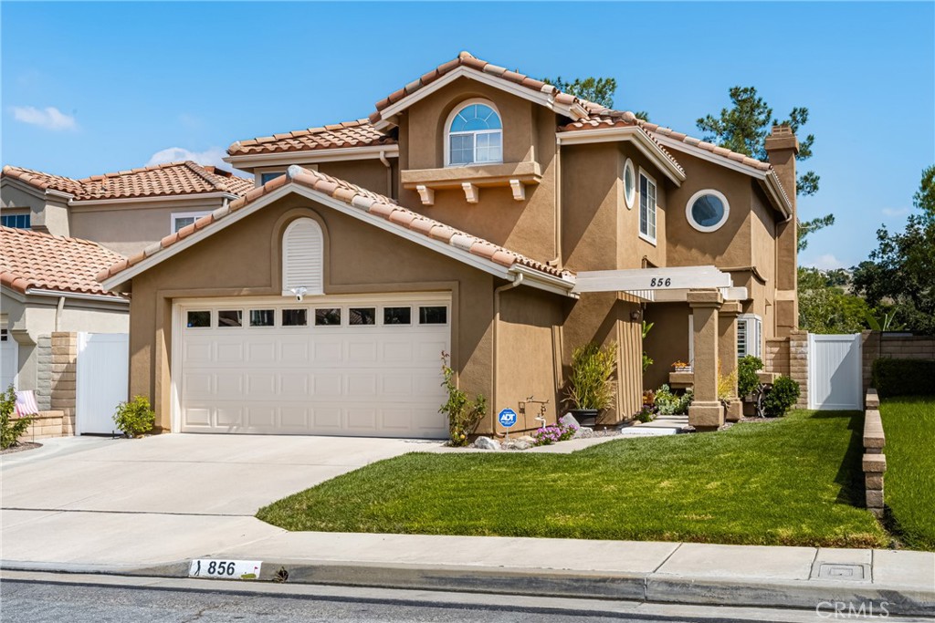 856 S Wildflower Lane