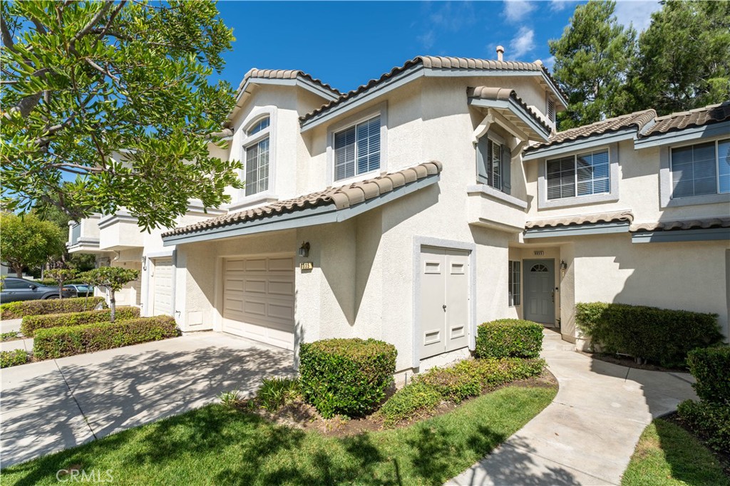 8035 E Treeview Court