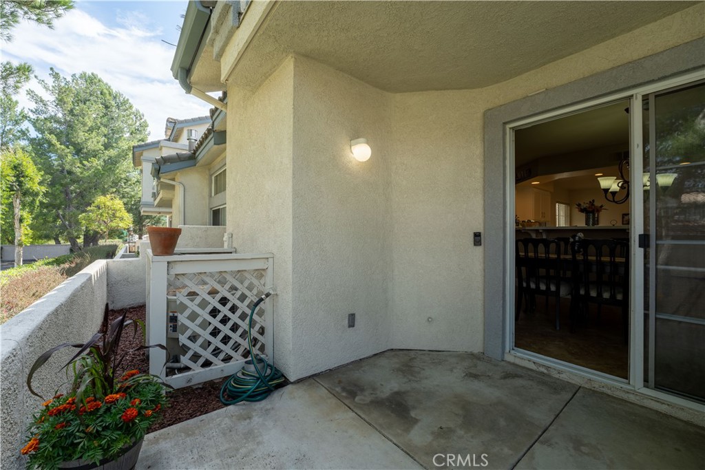 8035 E Treeview Court