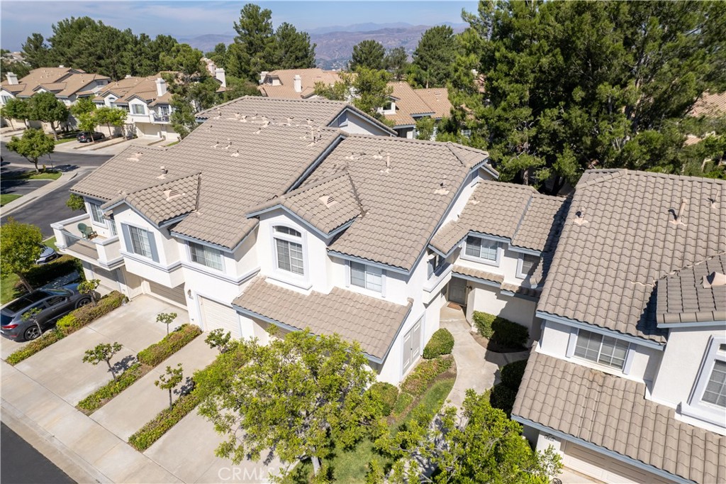 8035 E Treeview Court