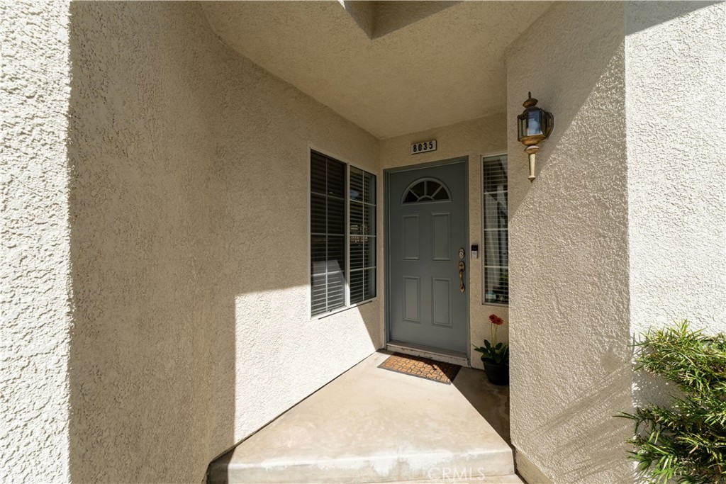 8035 E Treeview Court