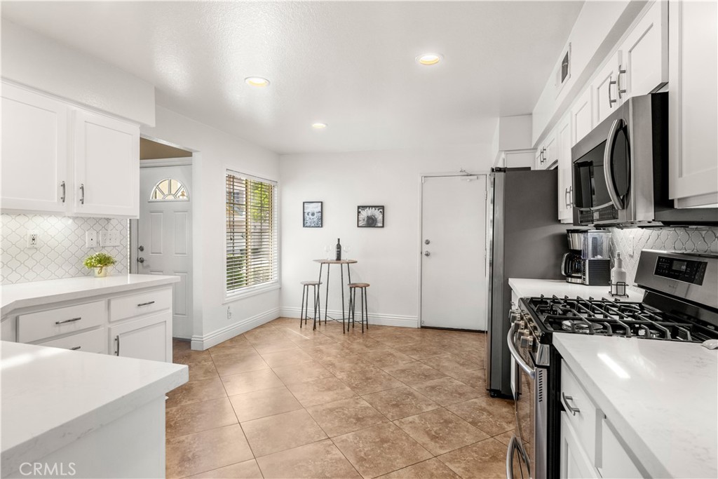 8035 E Treeview Court