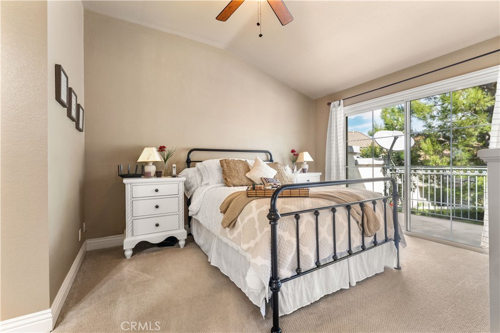 8035 E Treeview Court