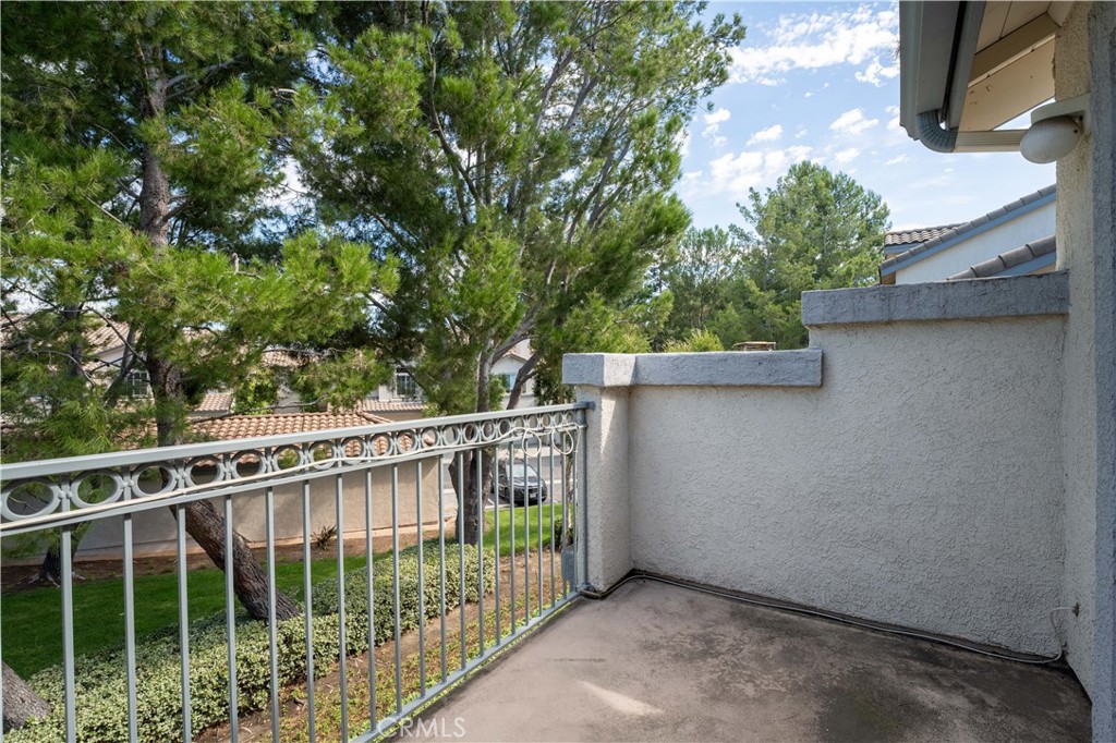 8035 E Treeview Court