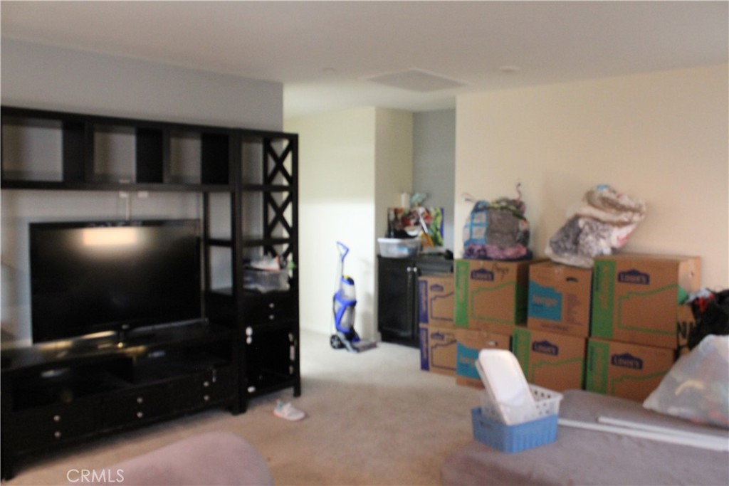 5685 Goldfinch Court