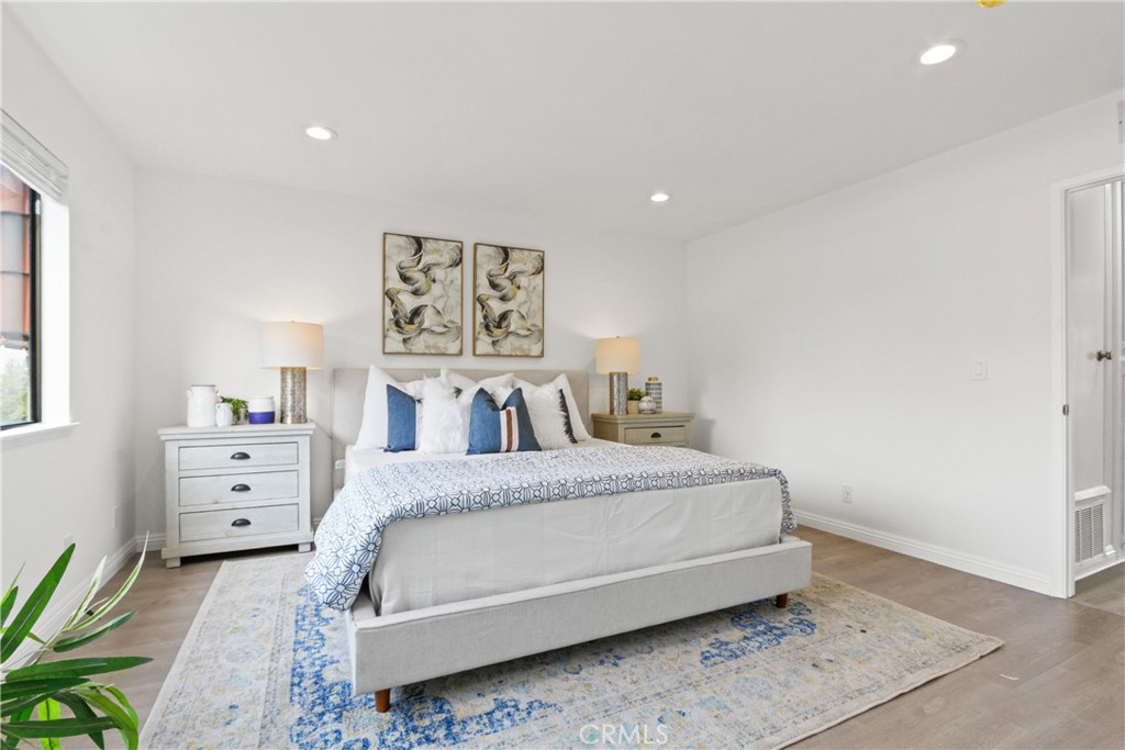 28149 Ridgecove Court S