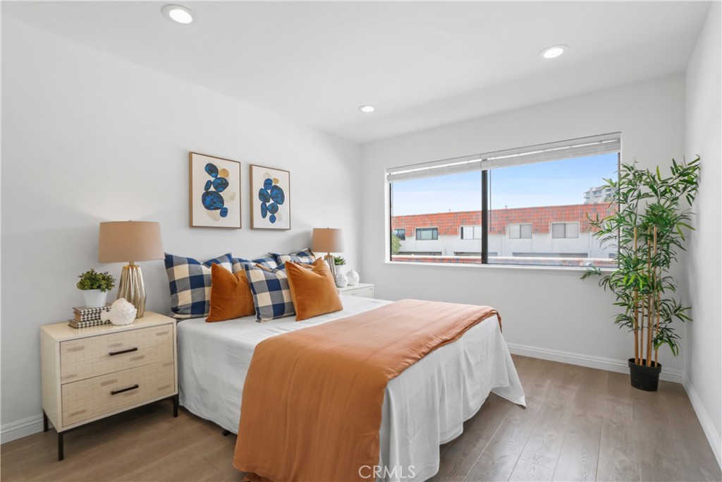 28149 Ridgecove Court S