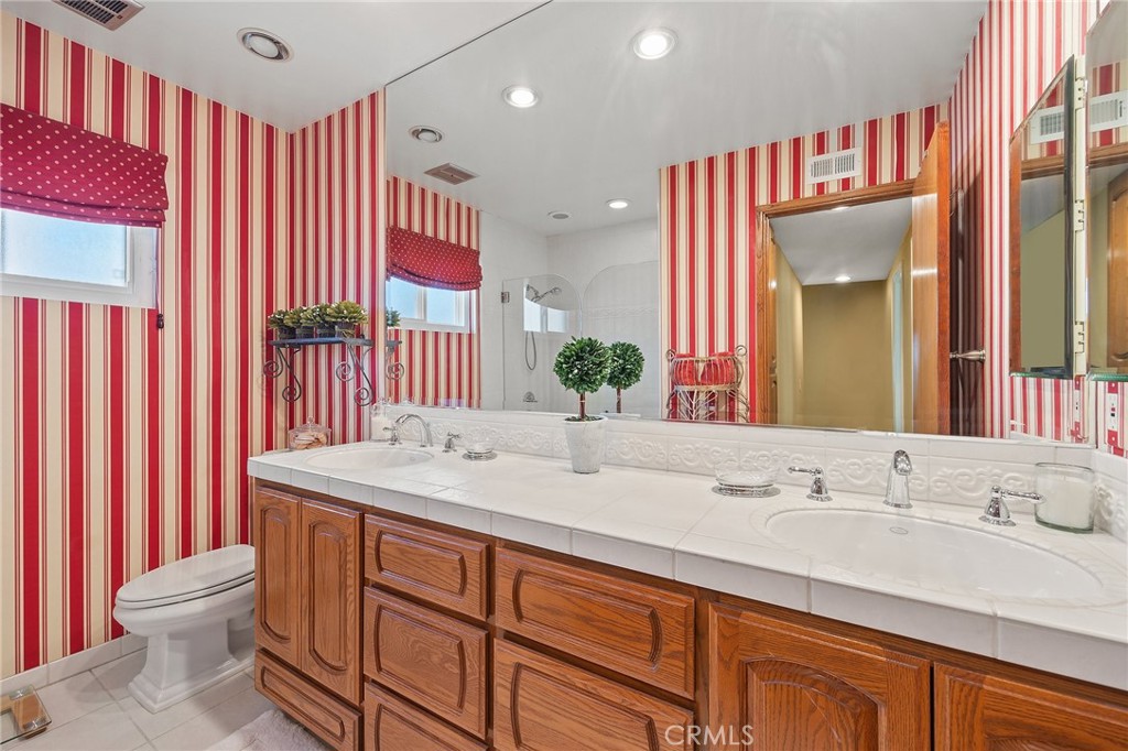 2262 Crestview Circle