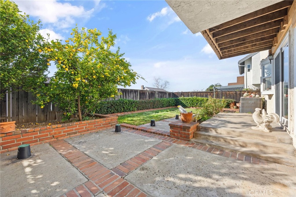 2262 Crestview Circle