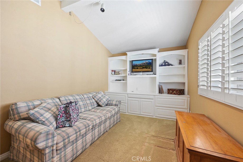 2262 Crestview Circle