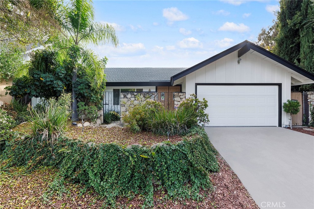 23846 Bower Cascade Place