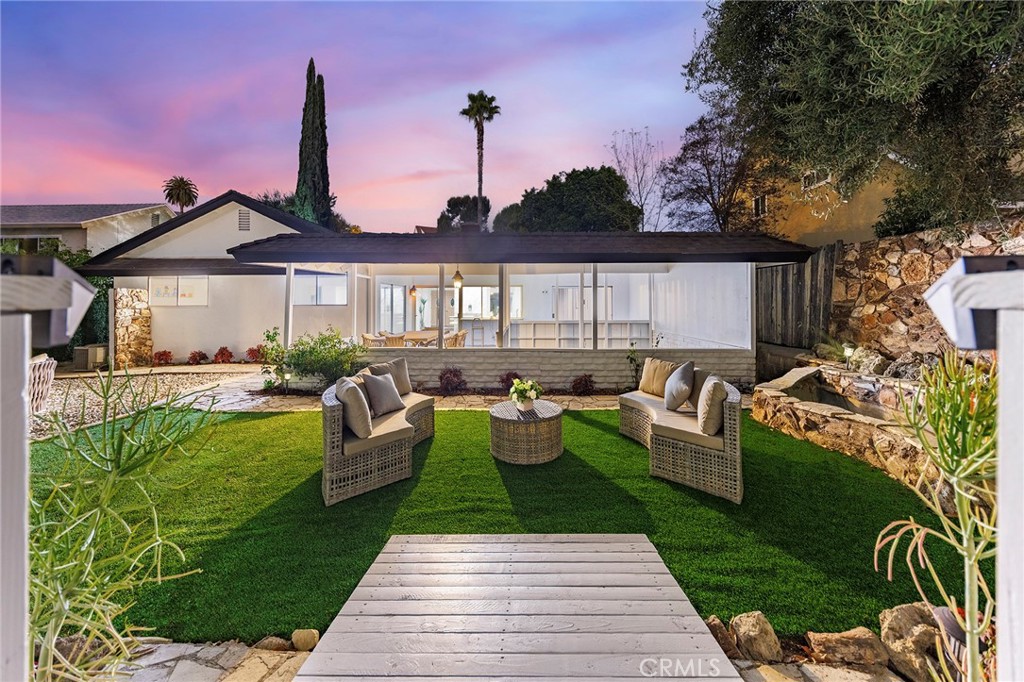 23846 Bower Cascade Place