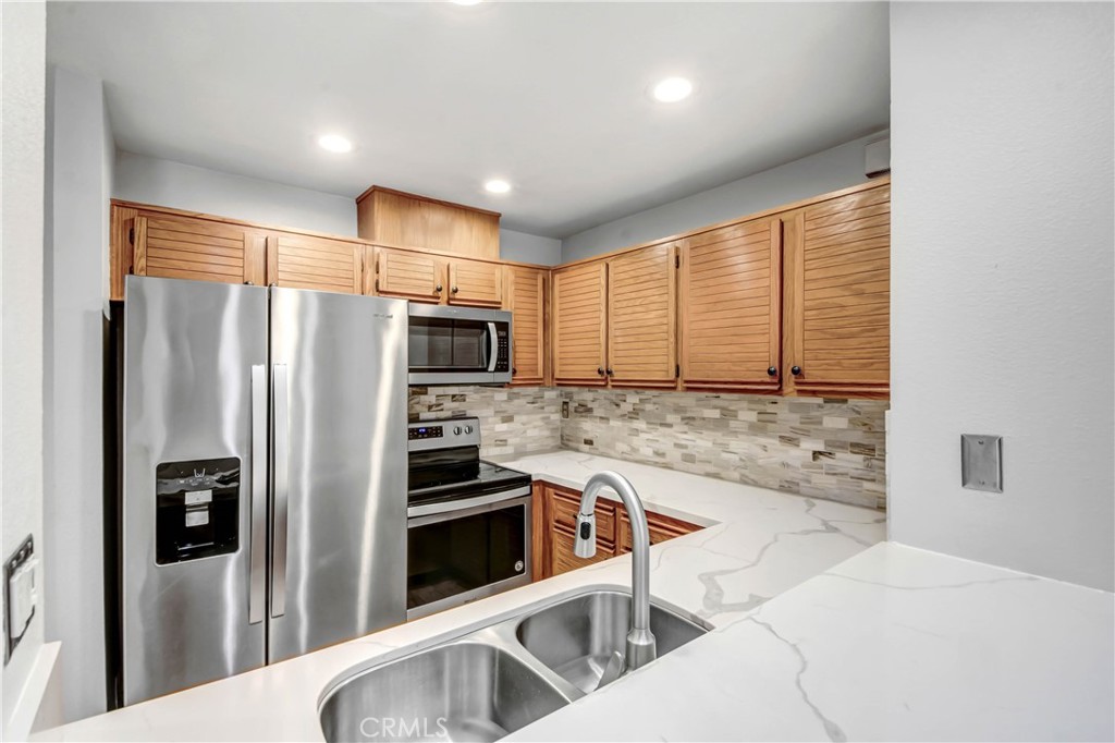 13096 Le Parc 49