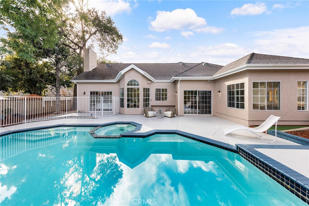 136 N Garfield Place