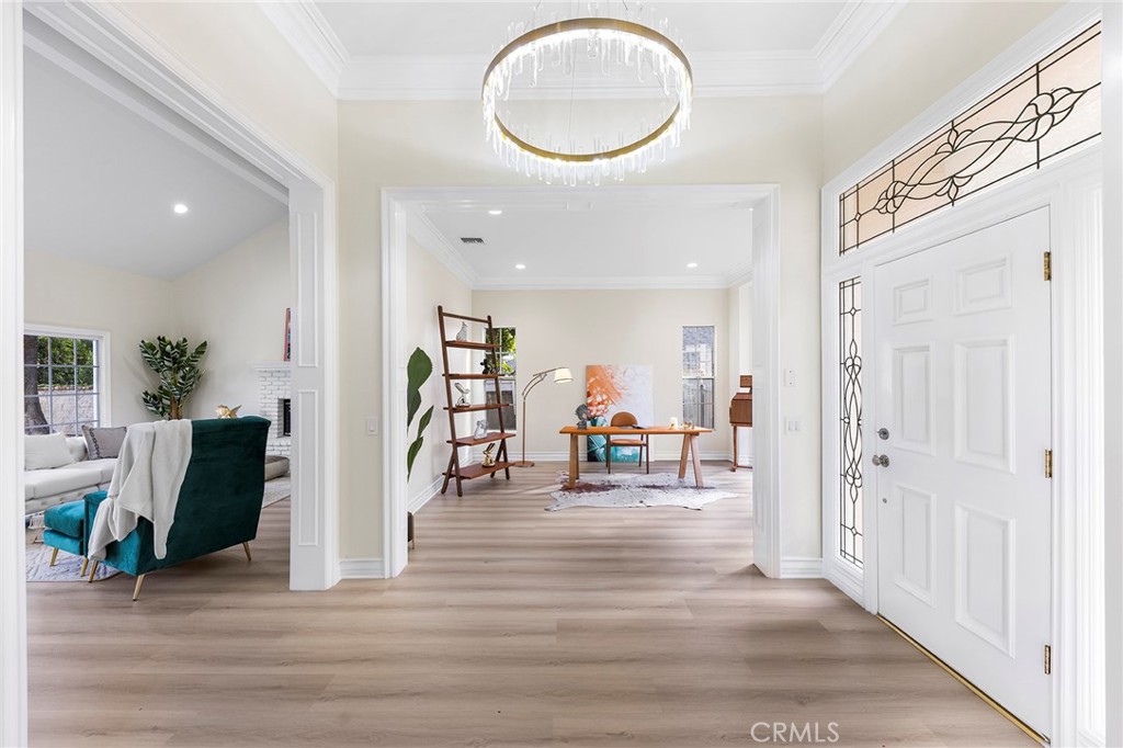 136 N Garfield Place