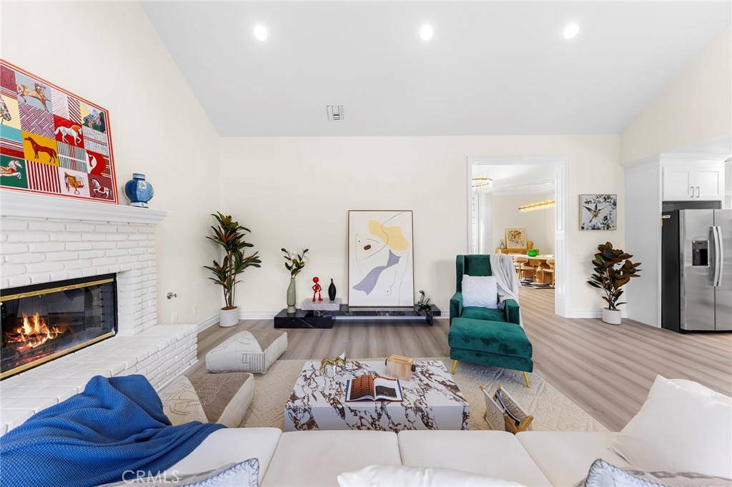 136 N Garfield Place