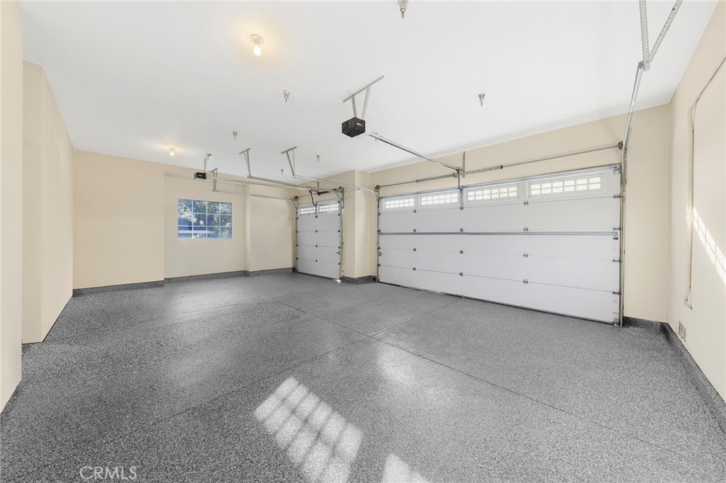 136 N Garfield Place