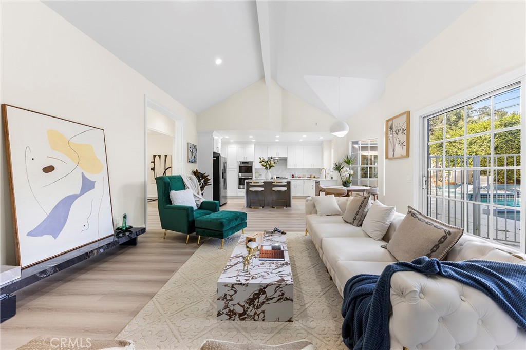 136 N Garfield Place