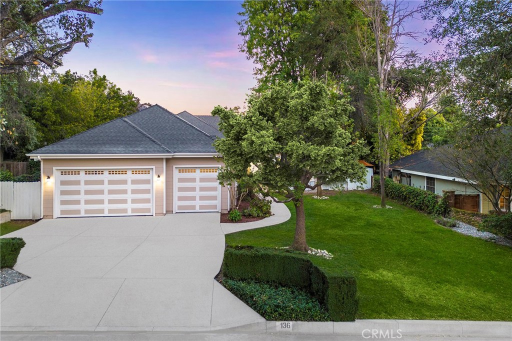 136 N Garfield Place